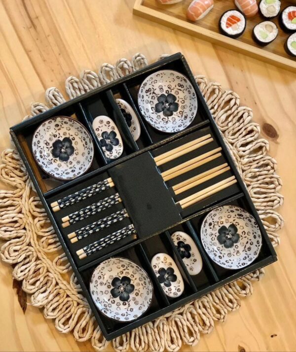 Set Para Sushi Para 4 Personas En Caja De Regalo Porcelana - Imagen 2